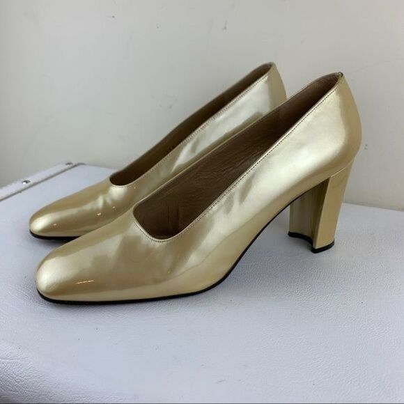 Stuart Weitzman Gold Patent Evening Pumps 10.5 - Picture 2 of 12